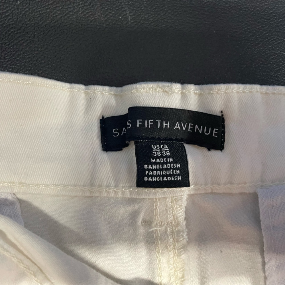 Saks Fifth Avenue Cream Shorts - Picture 2 of 8